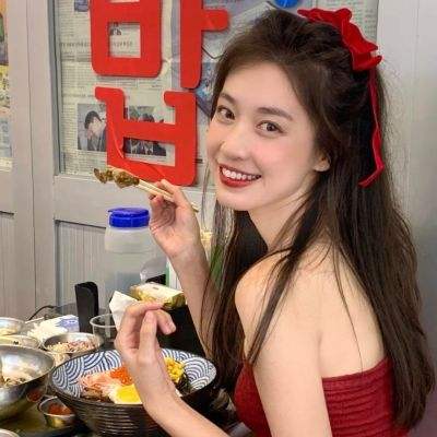 《求是》杂志评论员：努力建设现代化人民城市